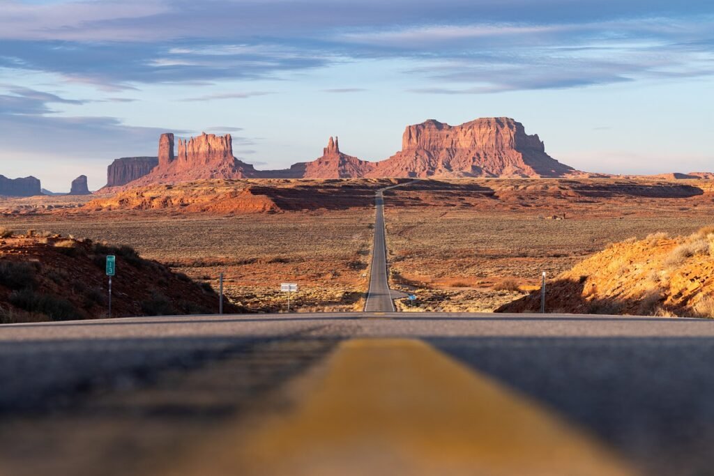 monument valley, nature, desert, road, highway, freeway, route, forrest gump point, travel, arizona, utah, america, landscape, tourism